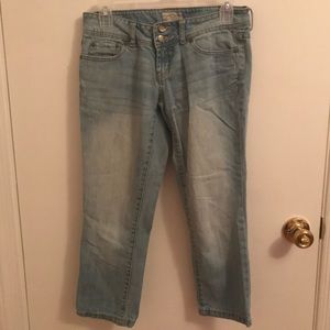 Aeropostale crop jeans